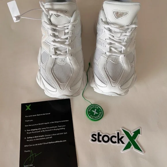 New Balance 9060 Triple White U9060NRJ UNISEX Sneaker Women's 8 - NIB - Picture 6 of 10